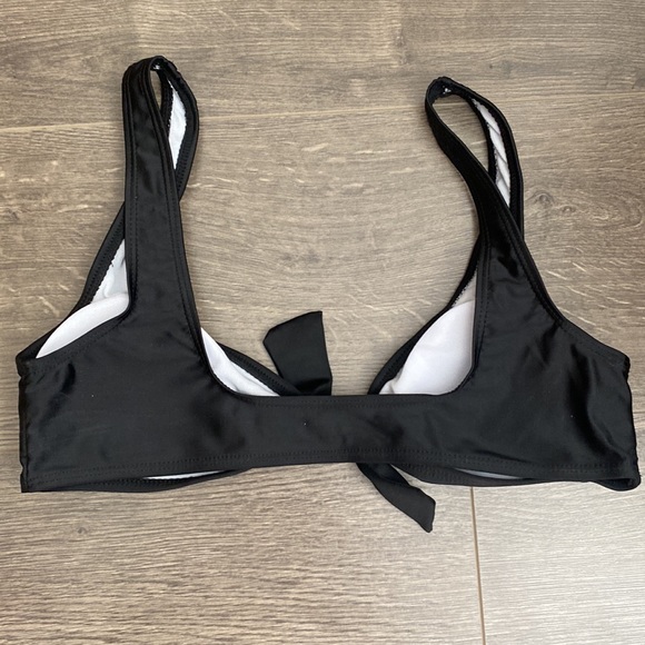 Brand new black two piece bikini! Size large - Picture 5 of 6